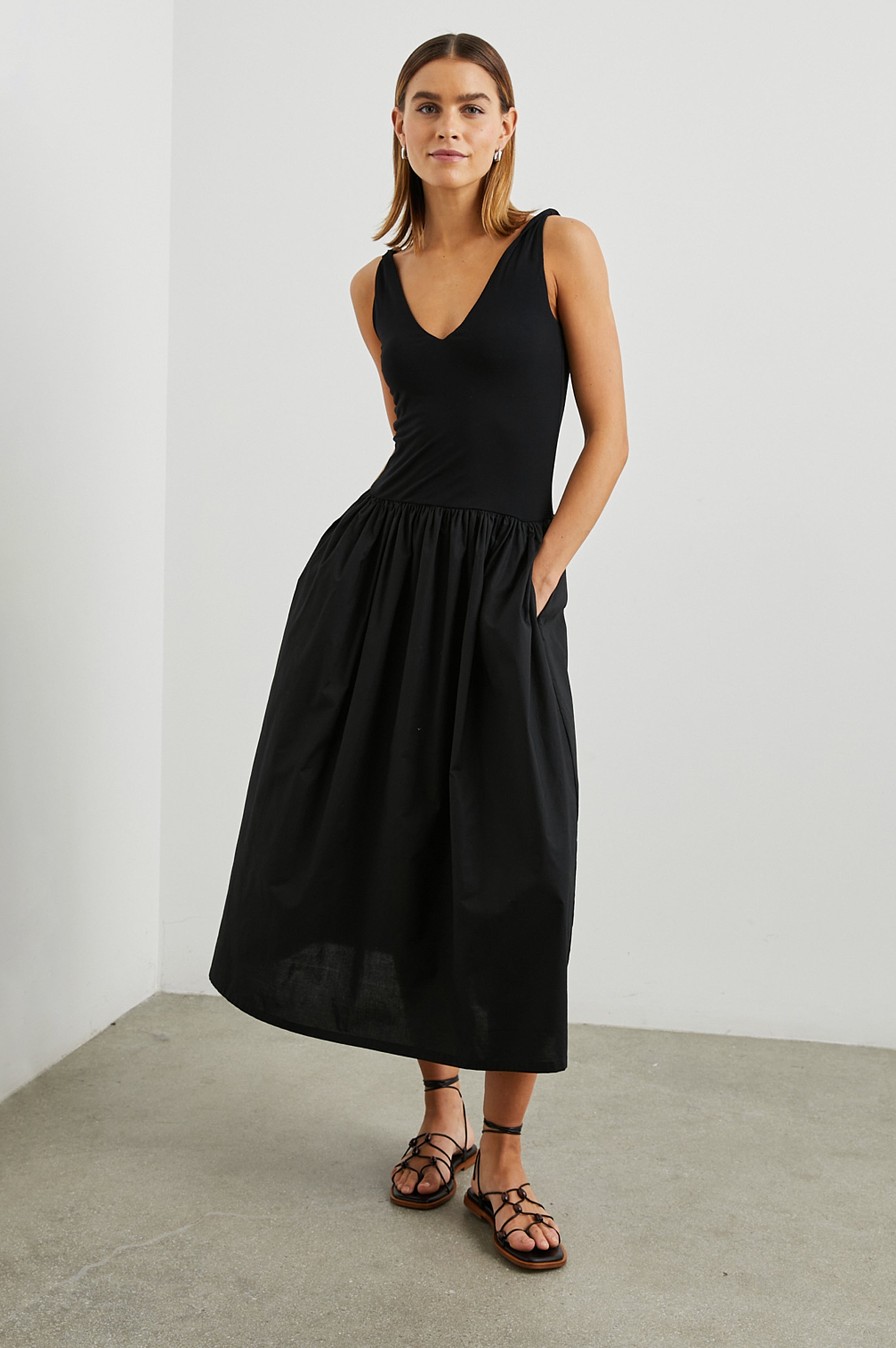 rails dress FRANCA California cool aesthetic Mischa Chocolate Brown Petite size-waist-29-inseam-30-32 The Roxanne is a Package:Daji set (tube top + feather sleeves + special-shaped skirt + waist chain + necklace)