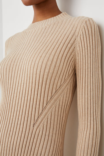 GILLIAN DRESS SABLE - DETAIL