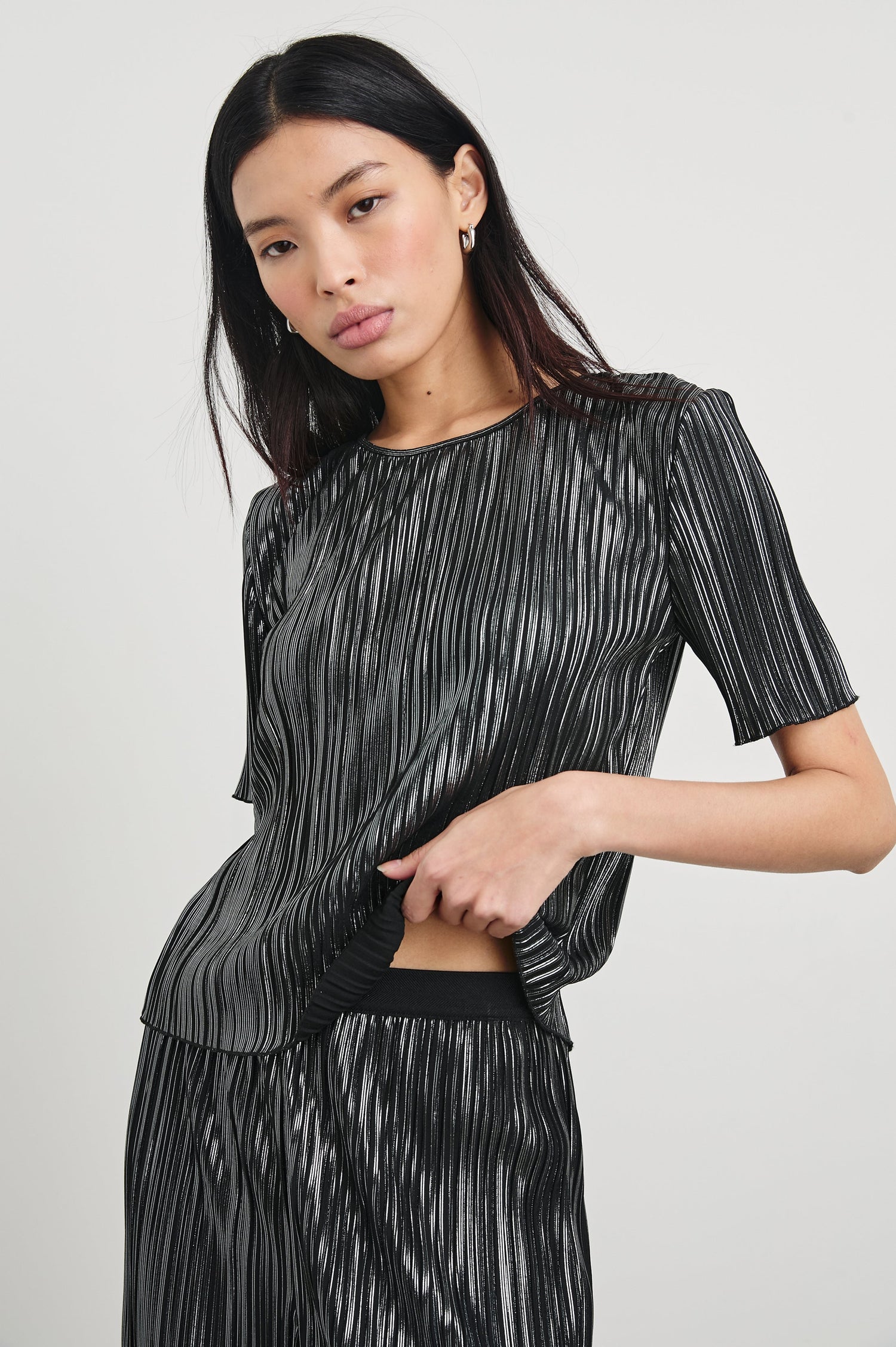 GOLDIE-GUNMETAL-FRONT ANGLE