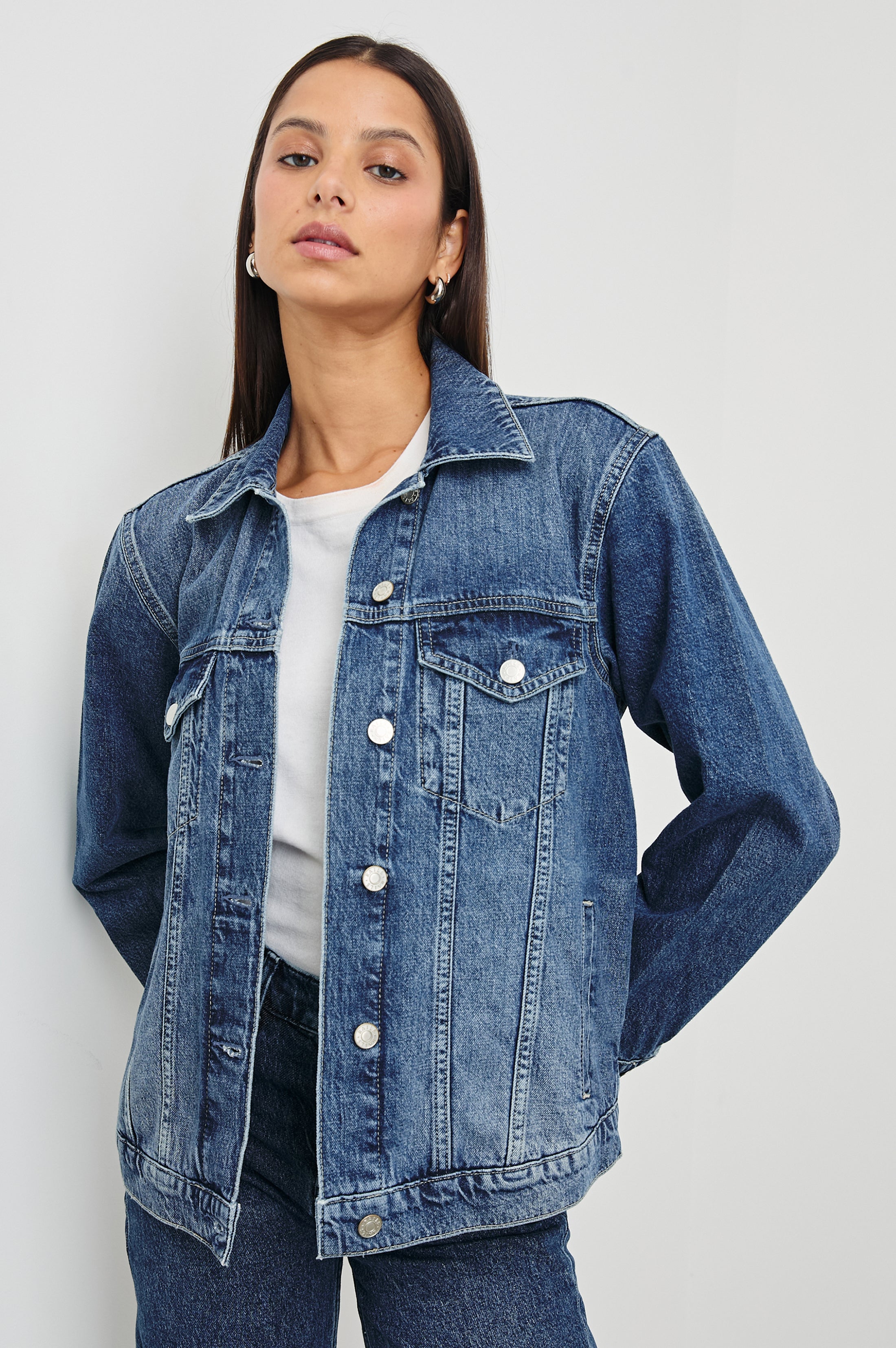 GROVE BOYFRIEND TRUCKER JACKET - INDIGO HAZE – Rails EU