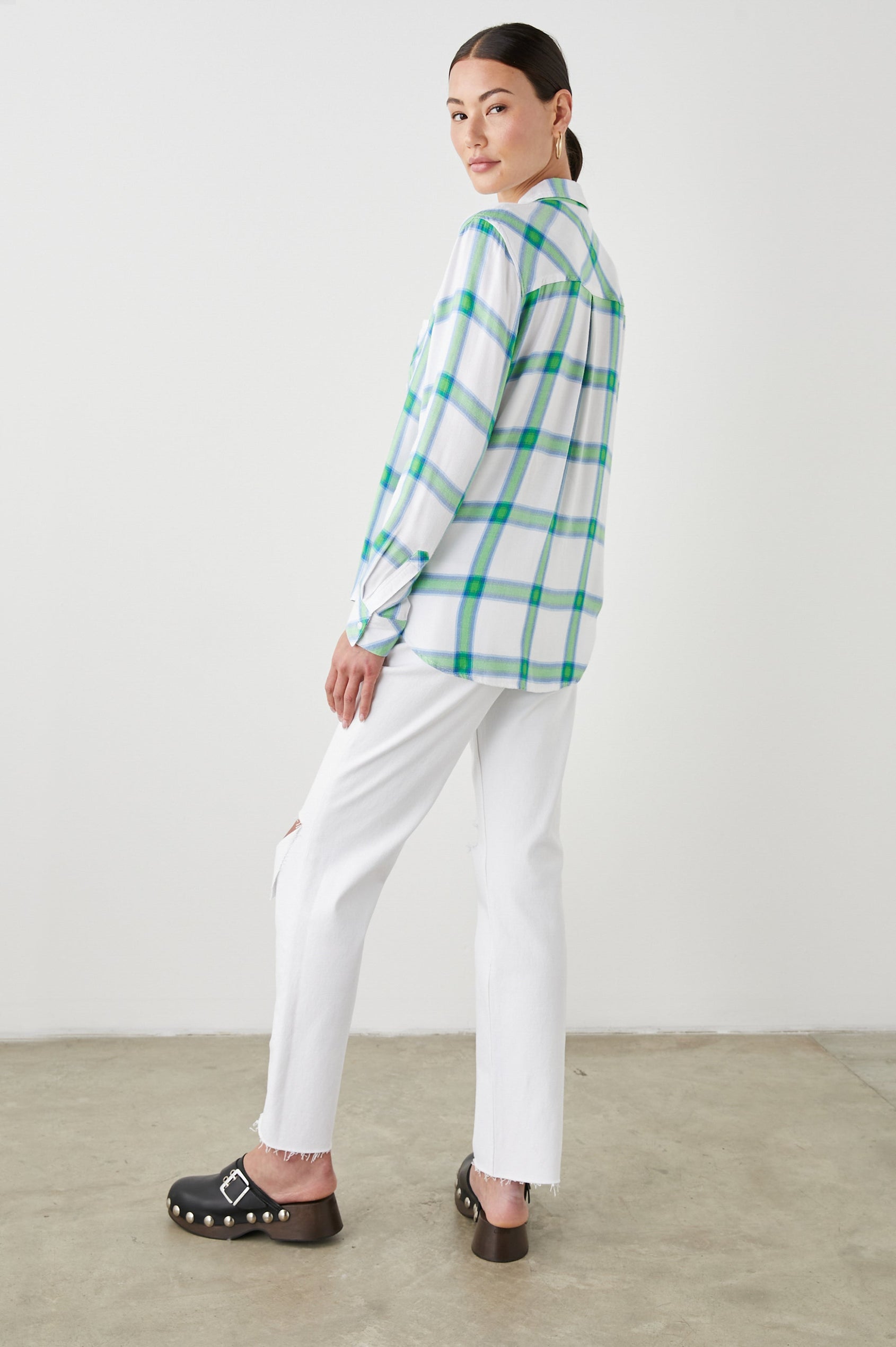 HUNTER SHIRT AZURE LIME - BACK FULL BODY