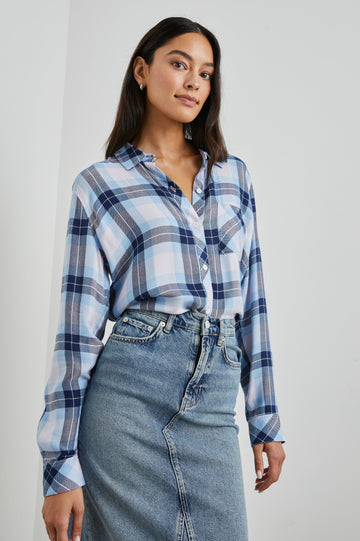 HUNTER-LILAC-CRYSTAL-NAVY-FRONT