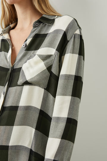 HUNTER-ROSEMARY-ONYX-DETAIL