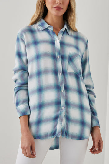 HUNTER-WHITE-INDIGO-MIST-DETAIL