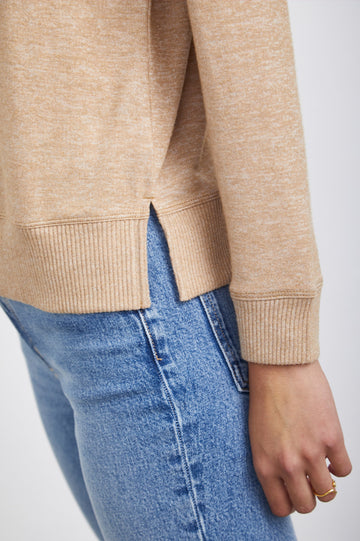 IGGY-HEATHER-CAMEL-DETAIL