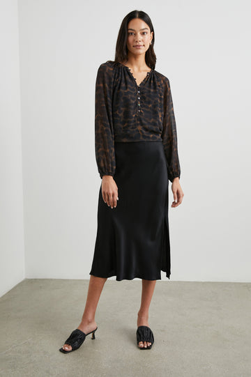 INDI-UMBER-LEOPARD-FULL FRONT BODY