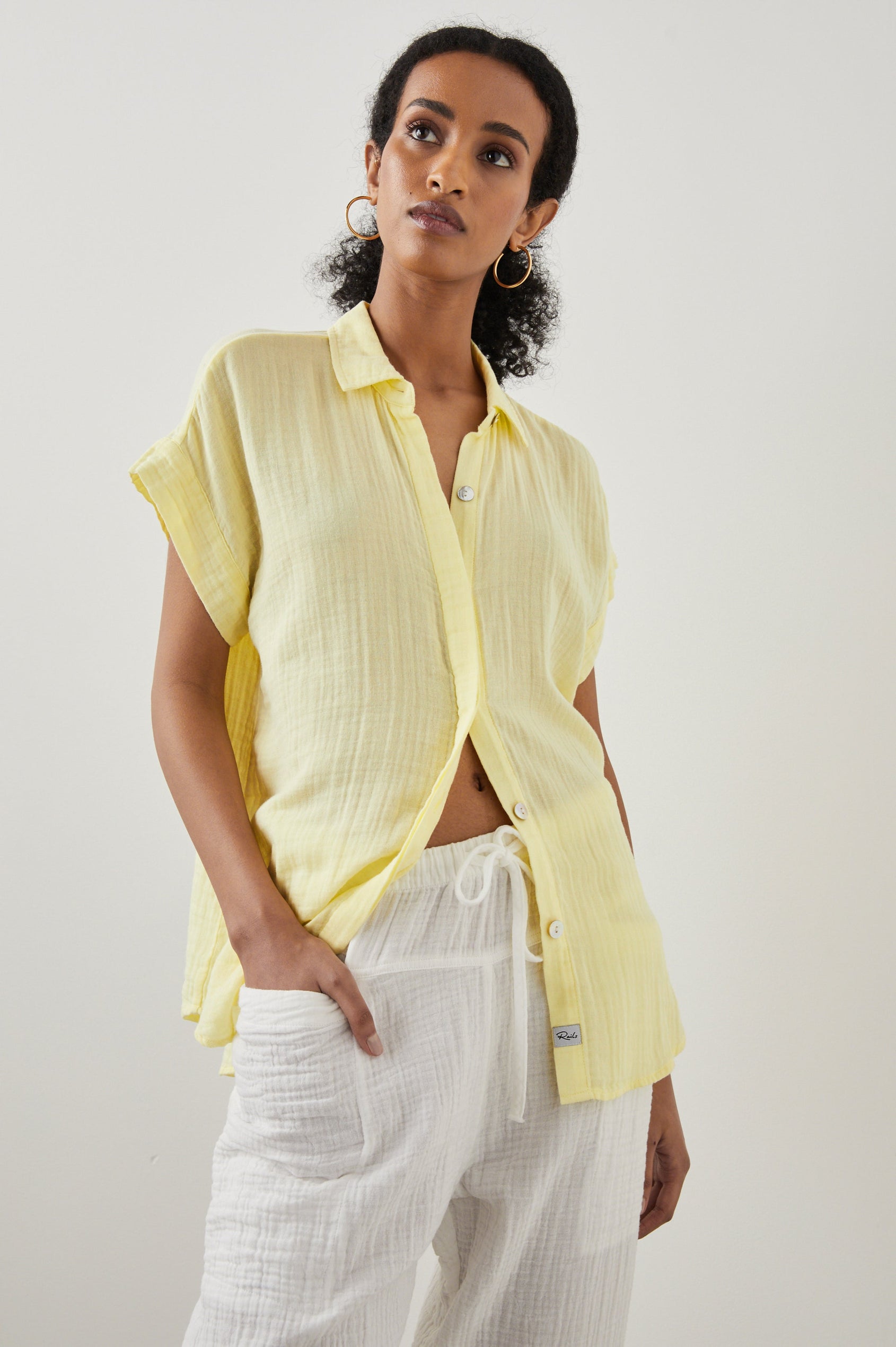 JAMIE SHIRT CITRON - FRONT ANGLE