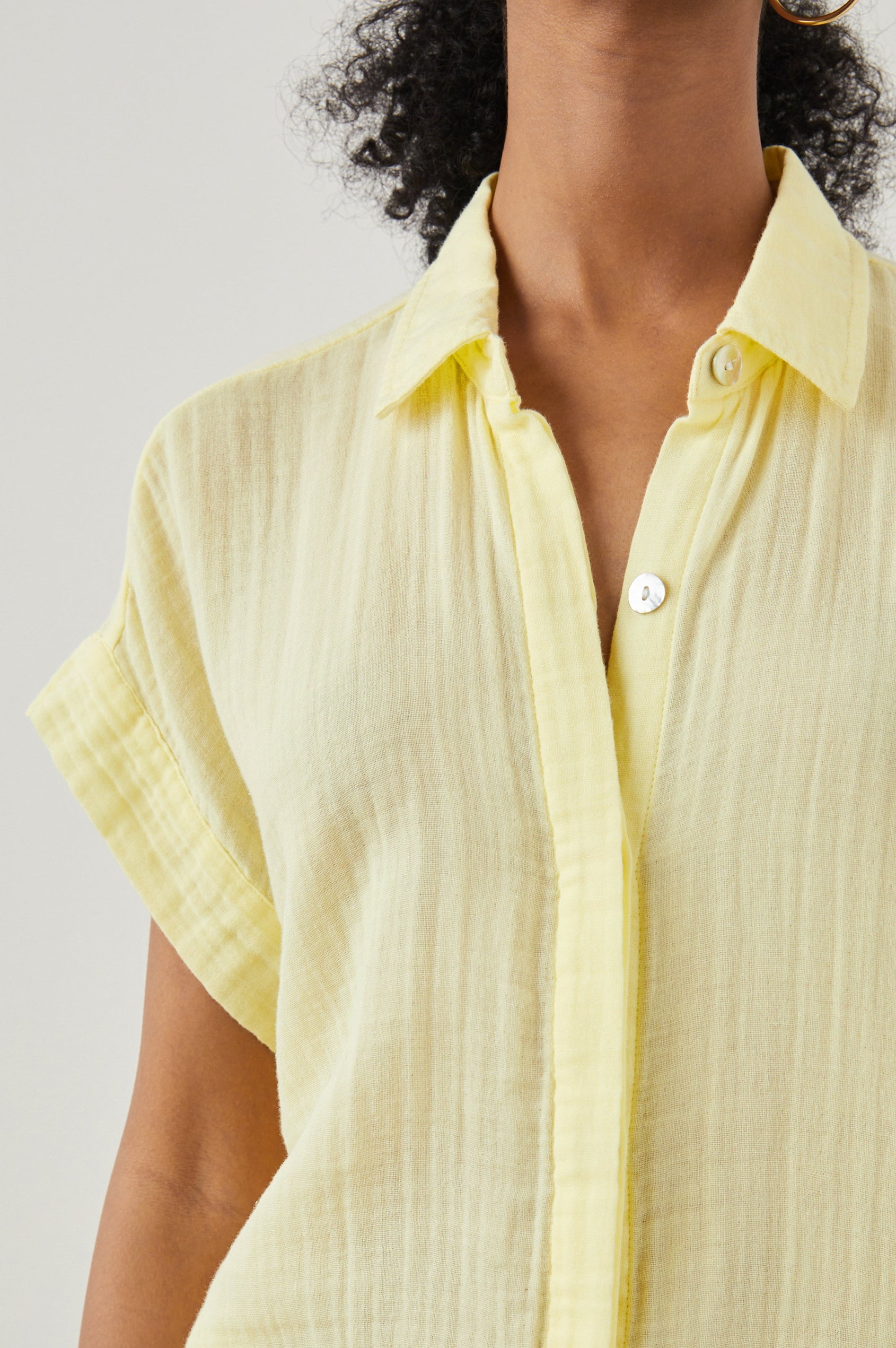 JAMIE SHIRT CITRON - DETAIL