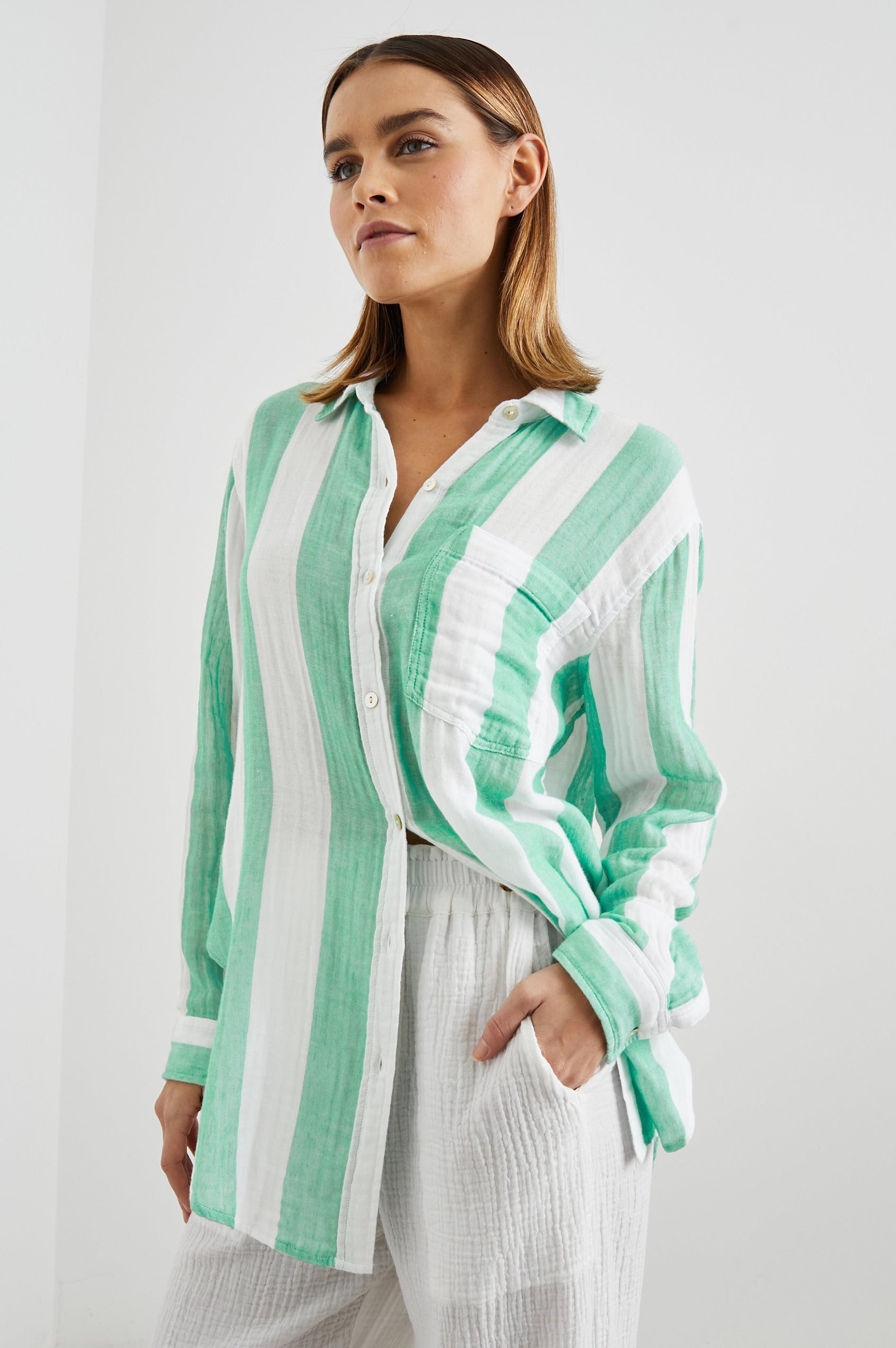 JAYLIN-JADE-STRIPE-SIDE ANGLE