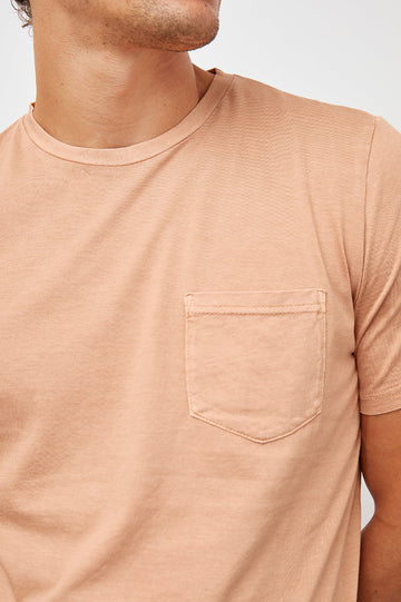 JOHNNY KUMQUAT SHORT SLEEVE CREW NECK WITH POCKET-DETAIL