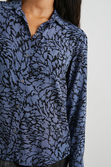 JOSEPHINE-JAGGED-MARBLE-DETAIL