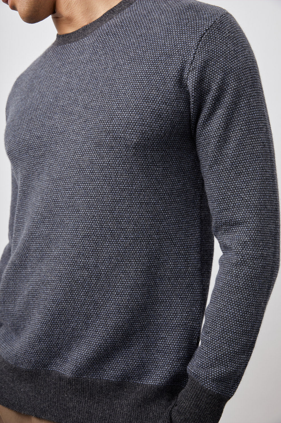 RUNE SWEATER NAVY BLUE - FRONT PATTERN DETAILS