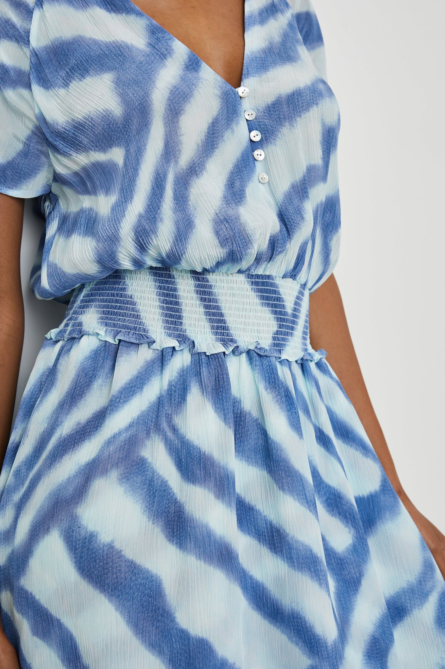 KARLA-BLUE-WATERCOLOR-STRIPES-DETAIL