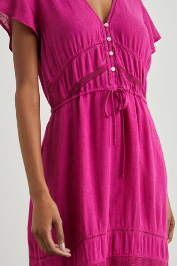 KIKI-RADIANCE-LACE-DETAIL-DETAIL