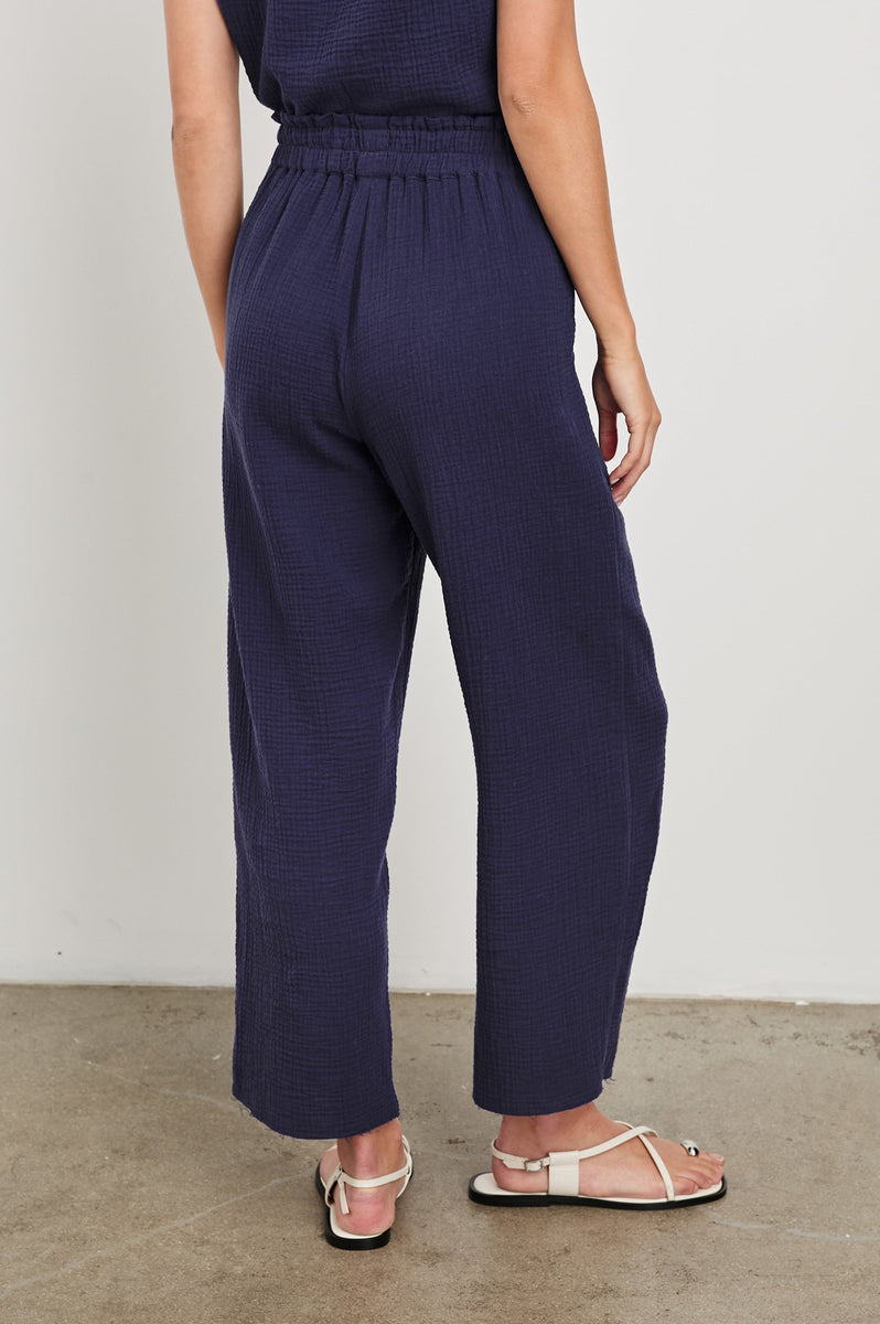LEON CROP PANT - ADMIRAL BLUE – Rails EU