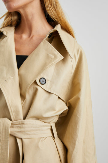 LUCIEN-KHAKI-FRONT DETAIL
