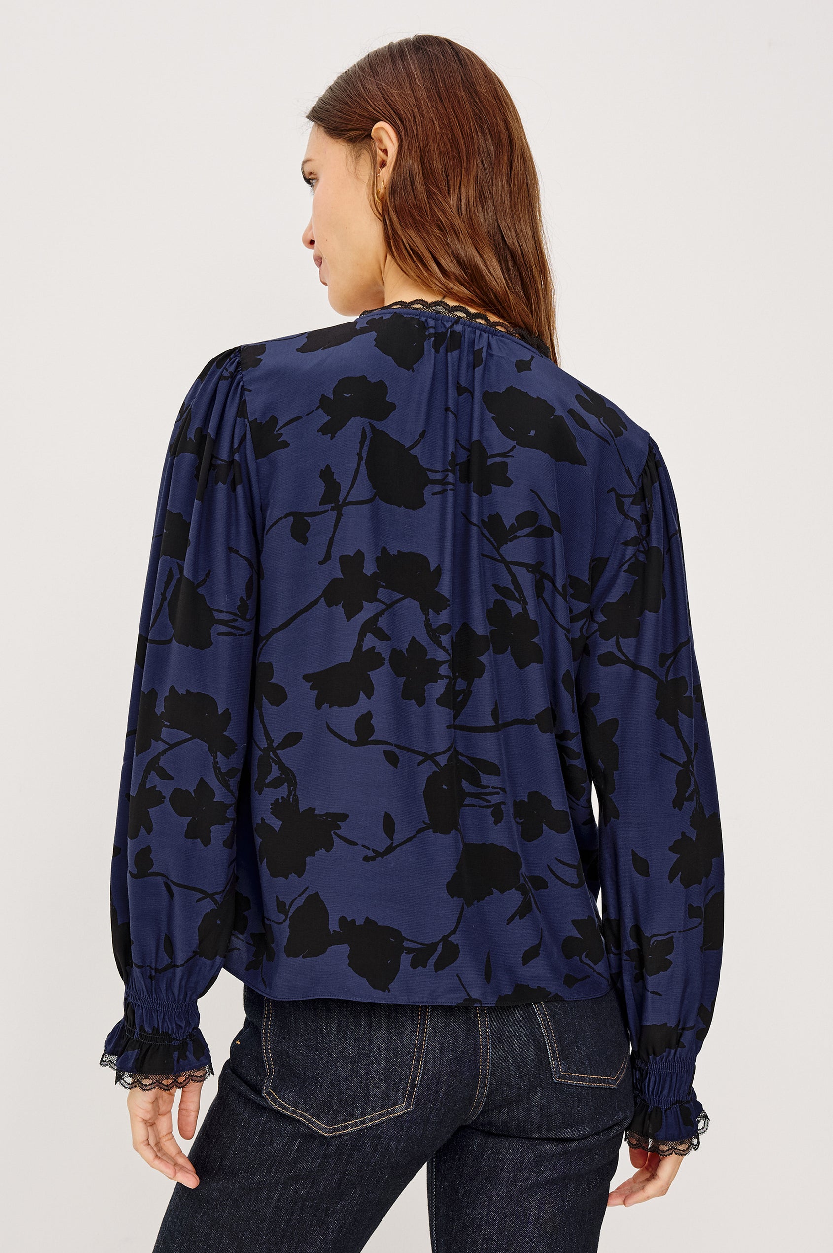 MAGDA SHIRT - NAVY TOSSED ROSES