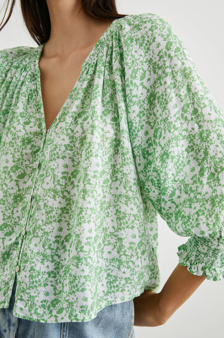 MARIAH-GREEN-TEXTURE-FLORAL-DETAIL