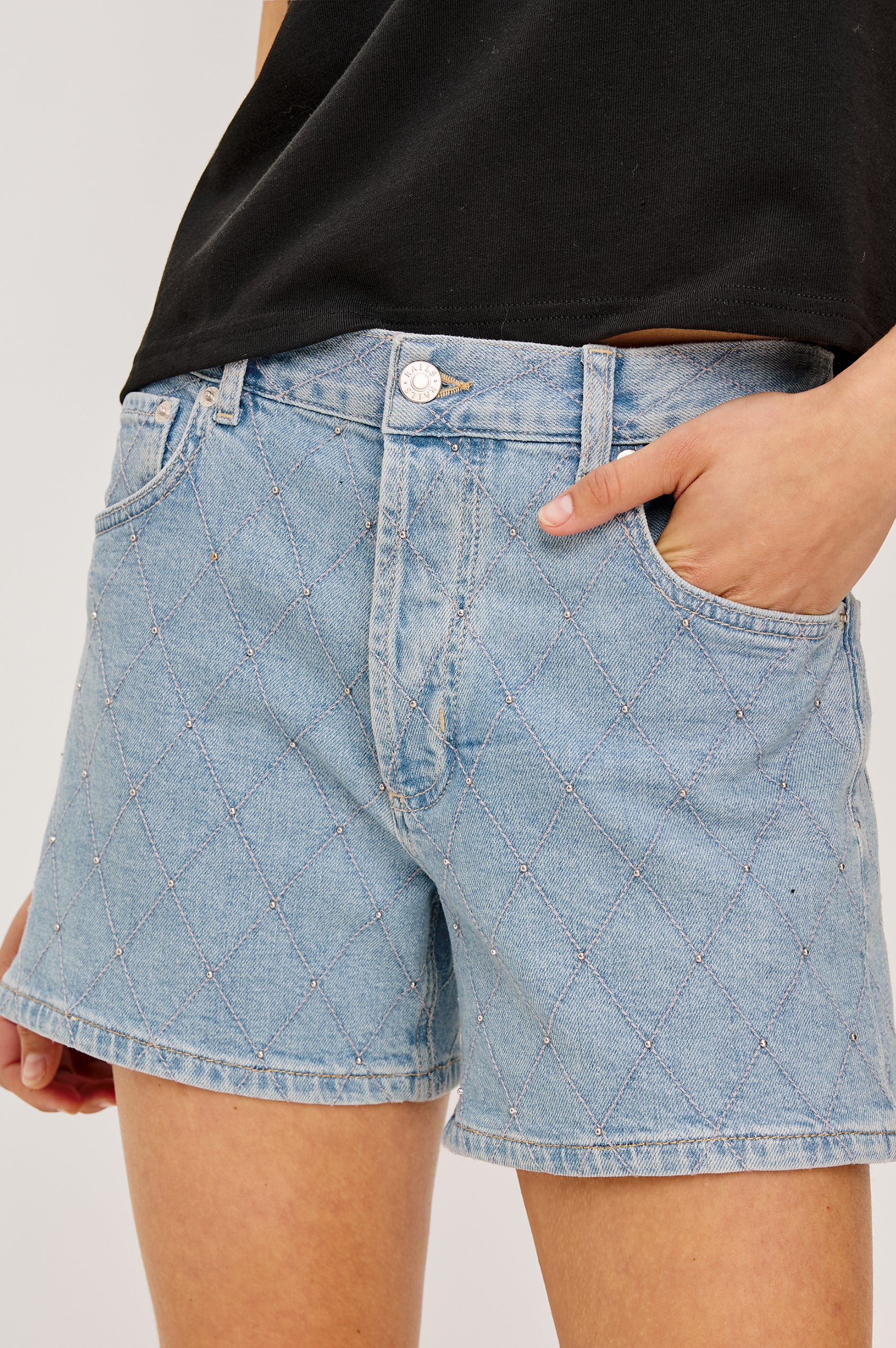 Mesa High-Waisted Short in Denim With Classic Five Pockets and Front Zip Fly in Quilted Stud Colorway - Lower Body Front View Featured on Model