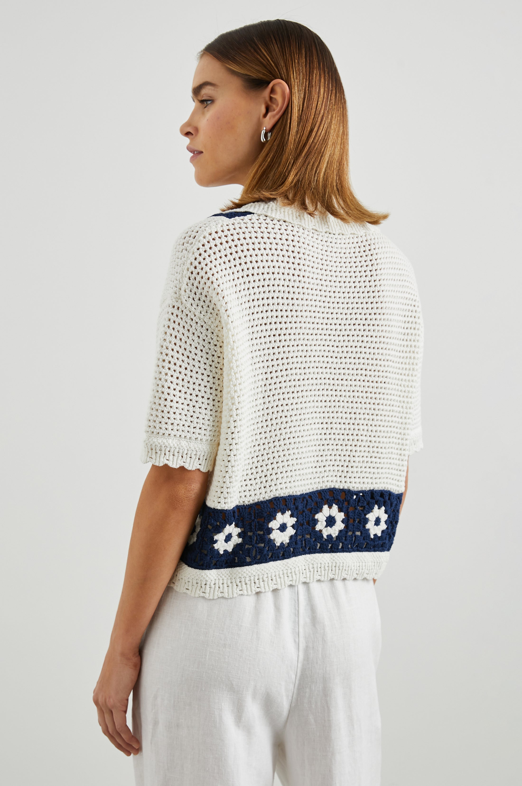 MILAN TOP - NAVY CROCHET DAISIES – Rails EU