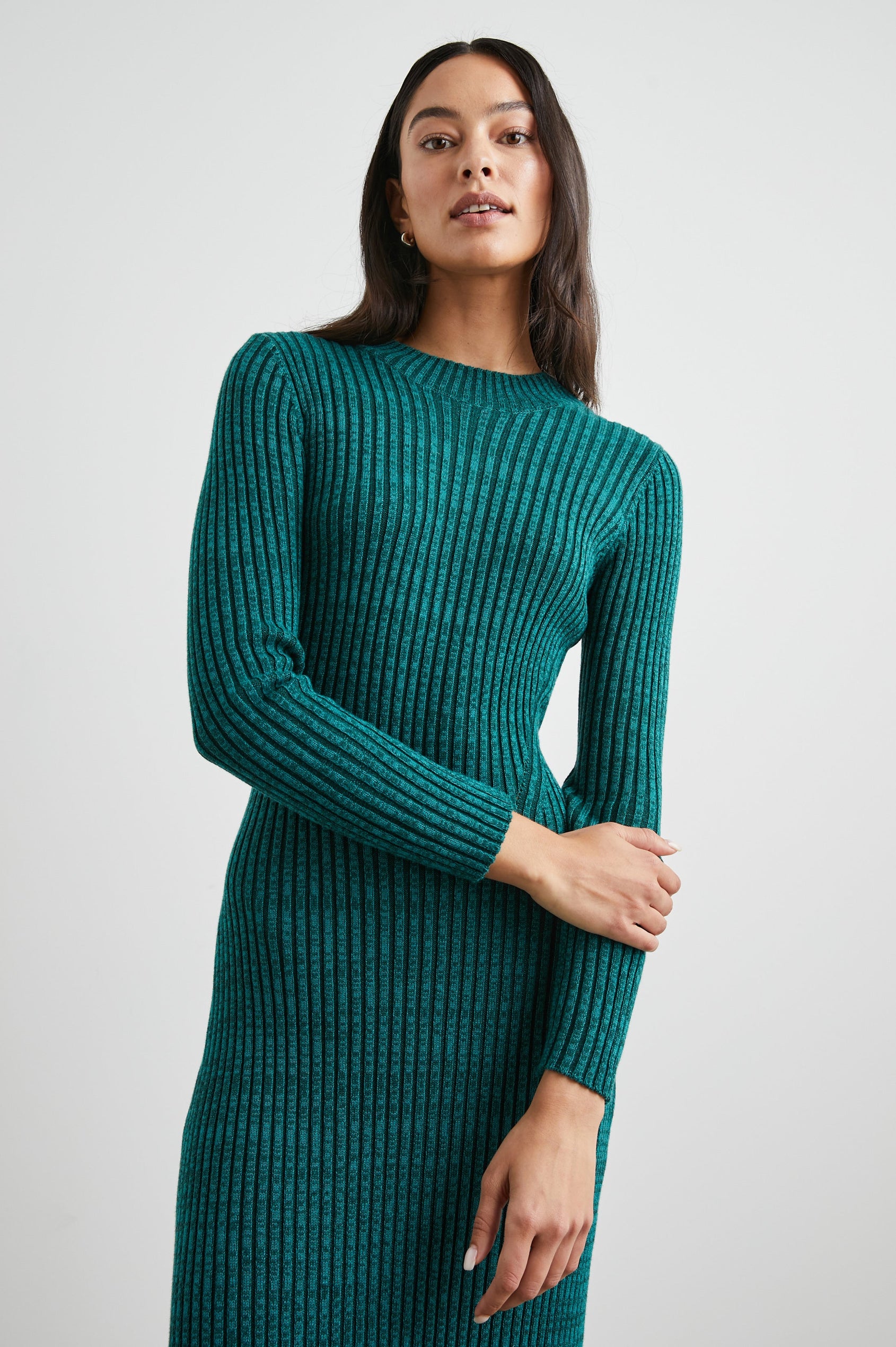 NELLIE-EVERGREEN-DETAIL