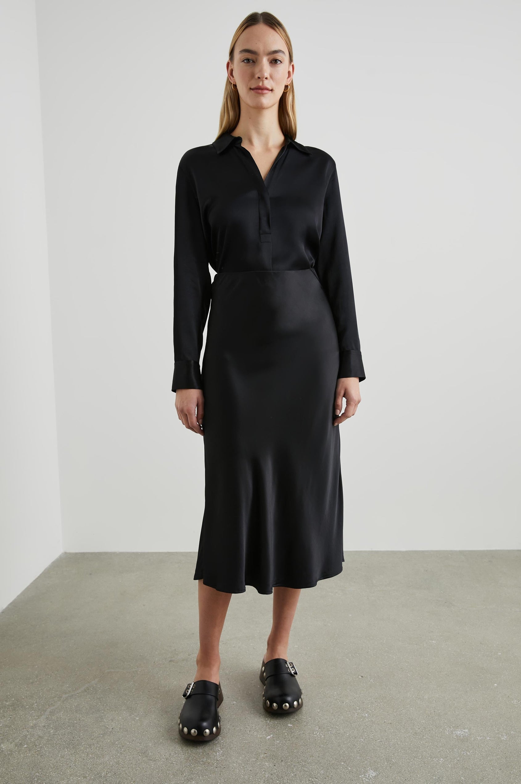 NISSA TOP BLACK - FULL FRONT BODY