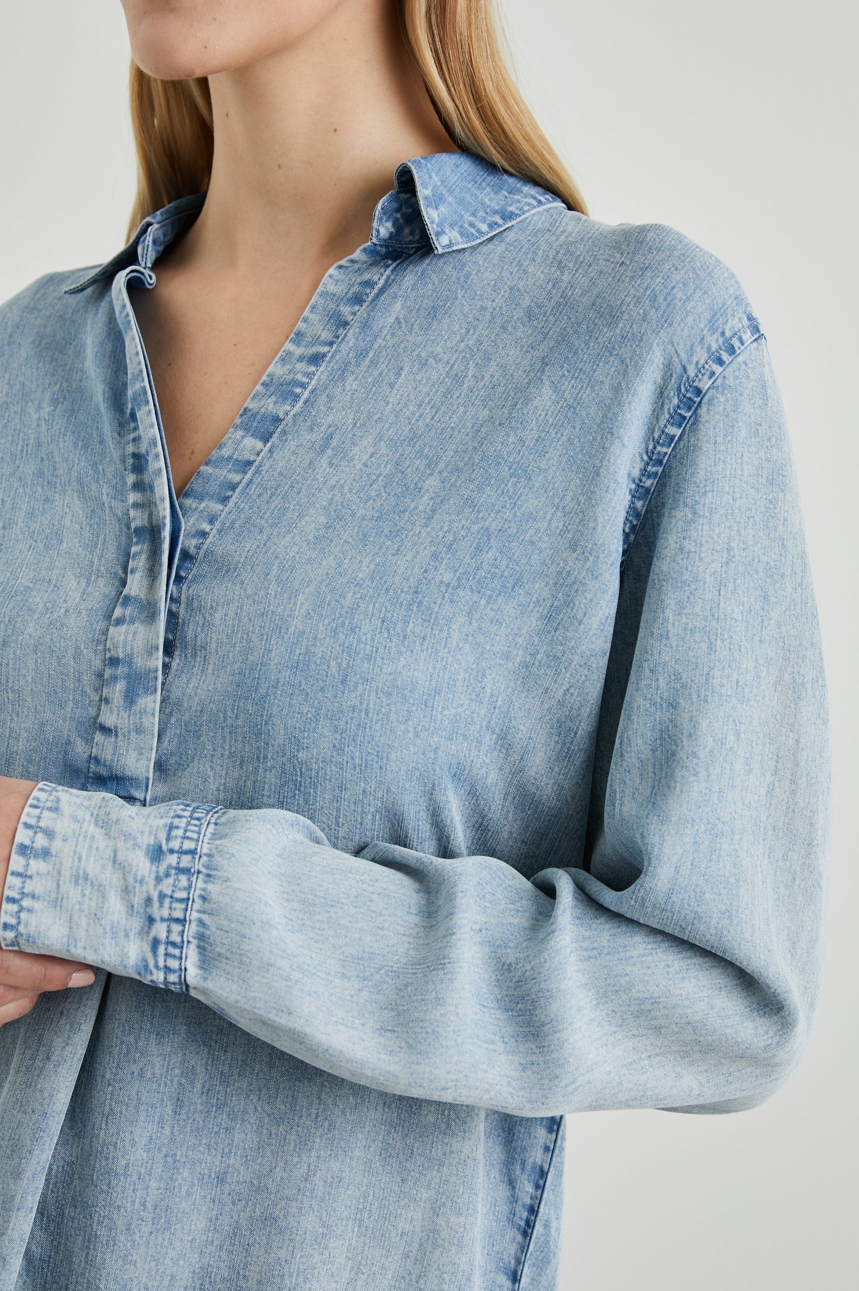 Nissa Long-Sleeve Top with a Partially Sealed Placket, a Collar and Button Cuffs in Med Vintage Cloud Wash Colorway - Front View Featured on Model