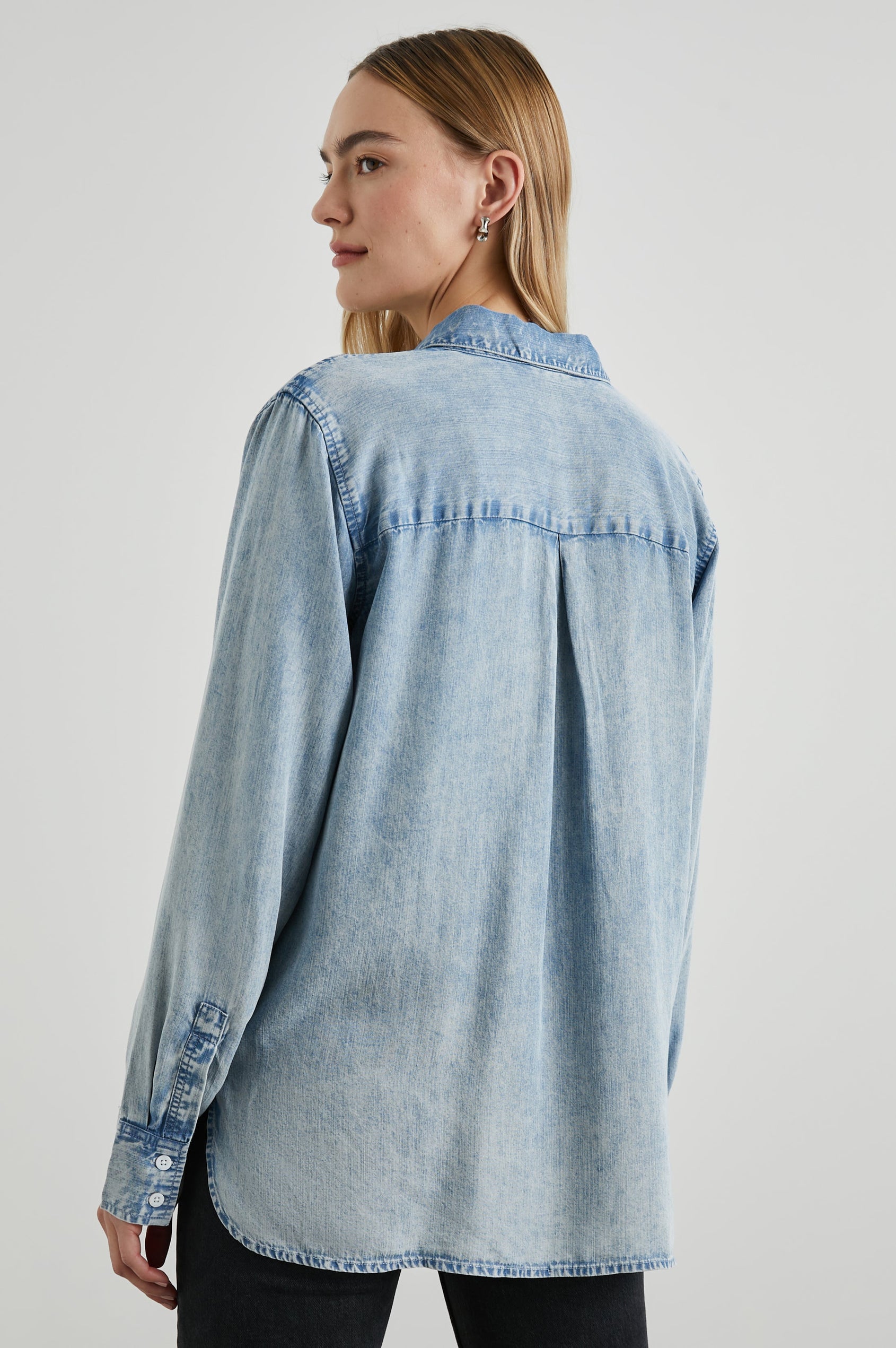 Nissa Long-Sleeve Top with a Partially Sealed Placket, a Collar and Button Cuffs in Med Vintage Cloud Wash Colorway - Back View Featured on Model