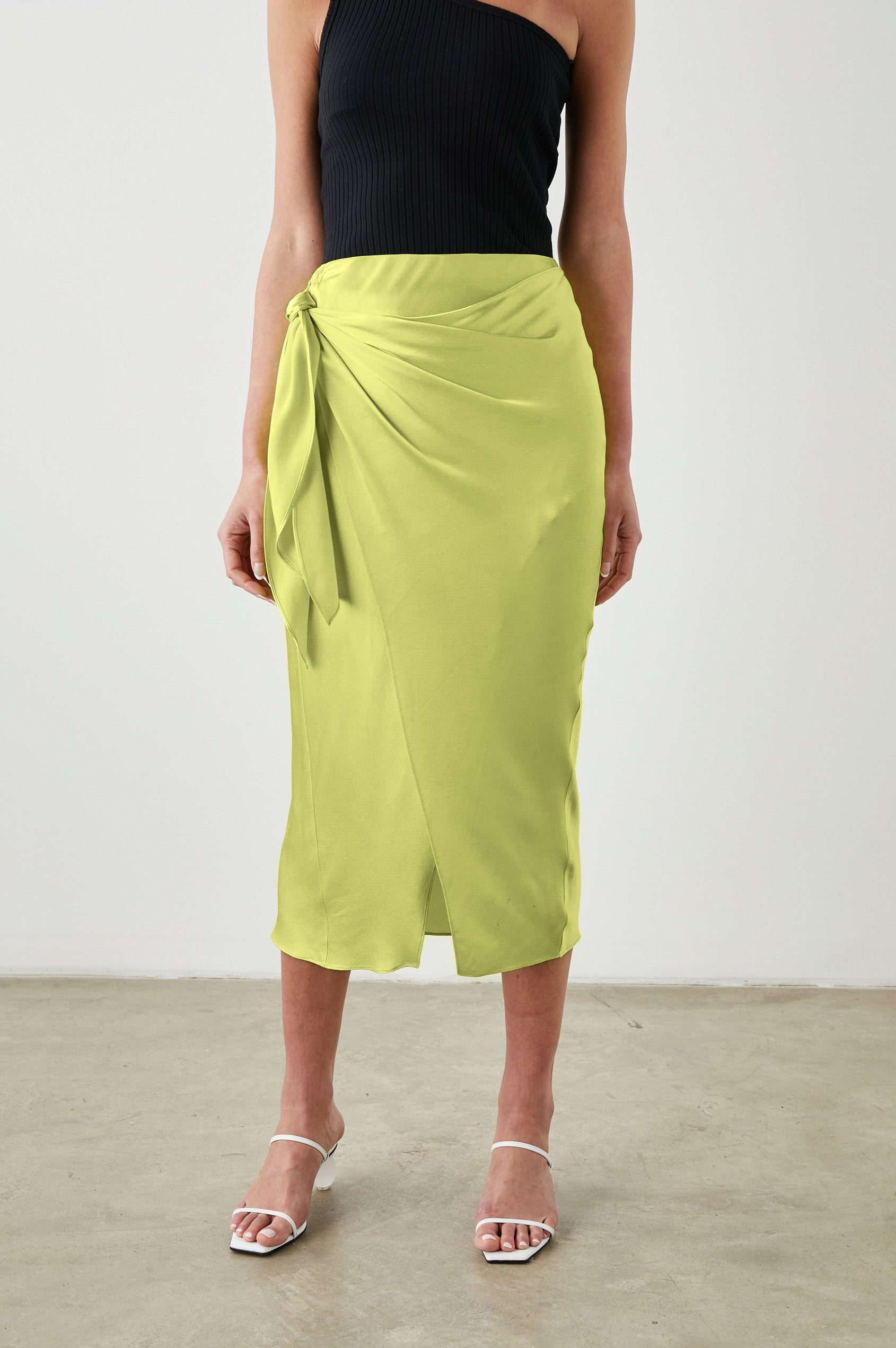 ADRIENNE CHARTREUSE - FRONT