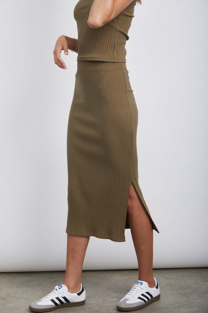 ANGIE SKIRT - OLIVE - SIDE VIEW IN MOTION
