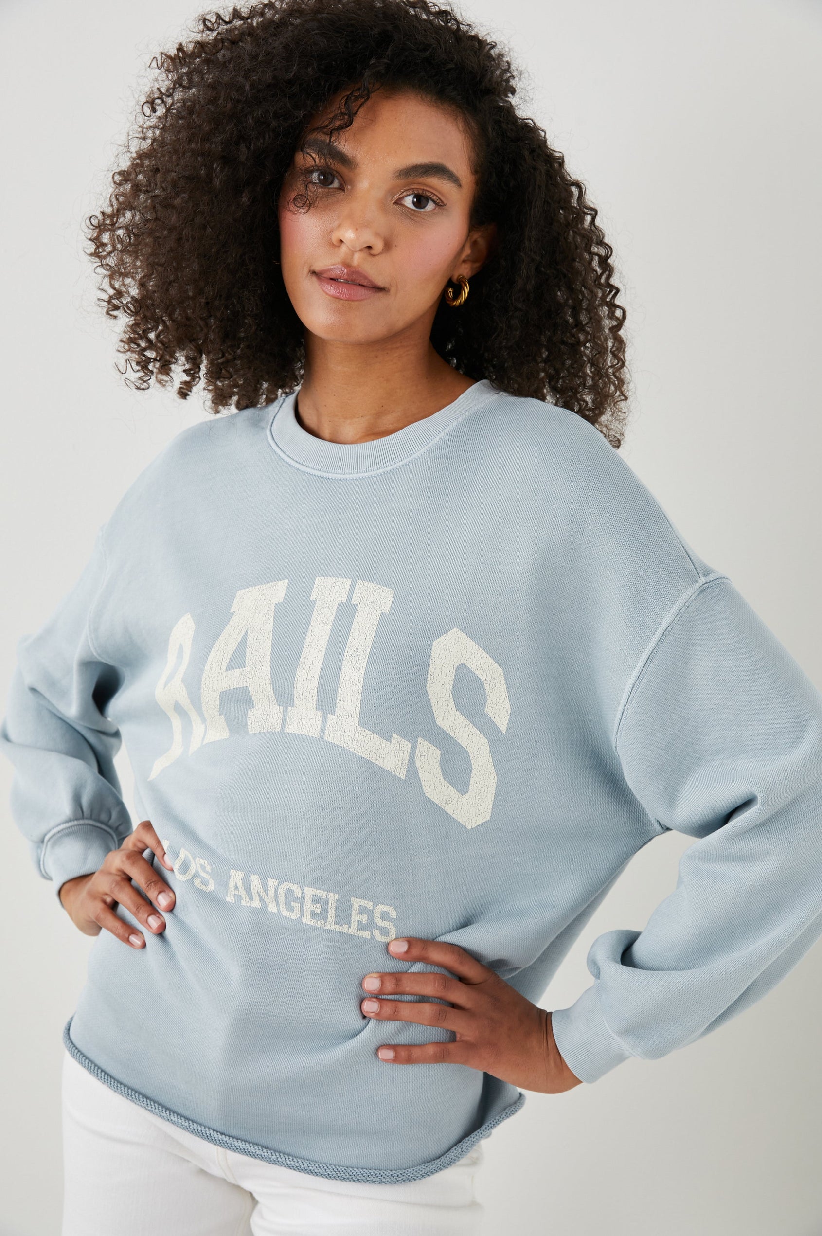 REEVES-COLLEGIATE-RAILS-GREY-SIDE ANGLE