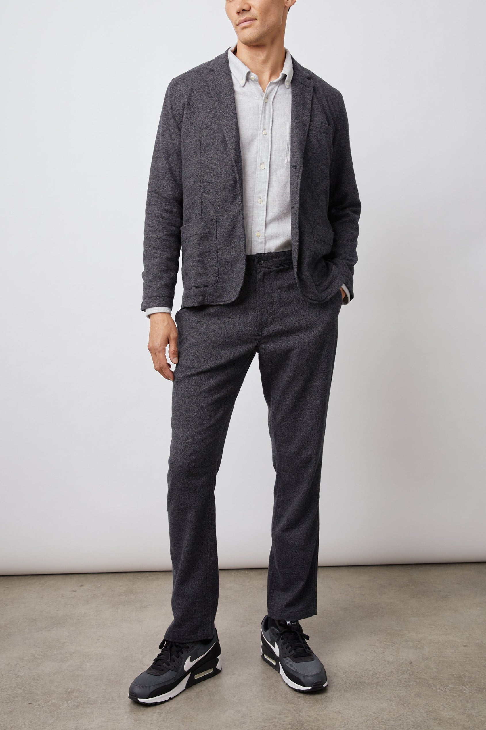 REYNARD JACKET - CAST IRON FRONT FULL BODY