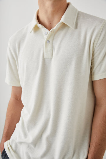 RHEN POLO SHIRT - TERRY PEARL - DETAILS