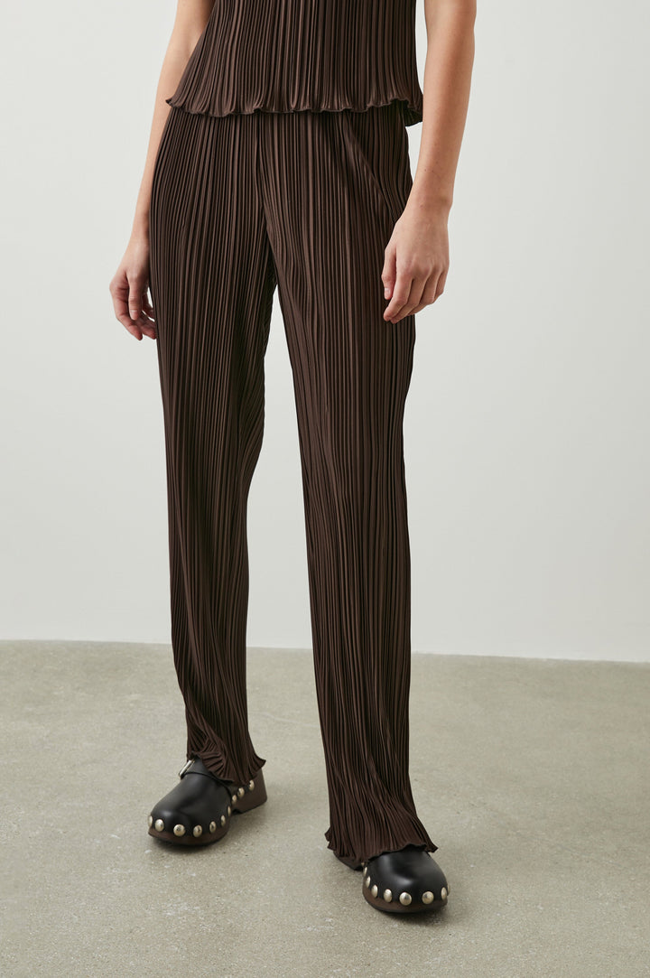 ROWAN-ESPRESSO-FRONT