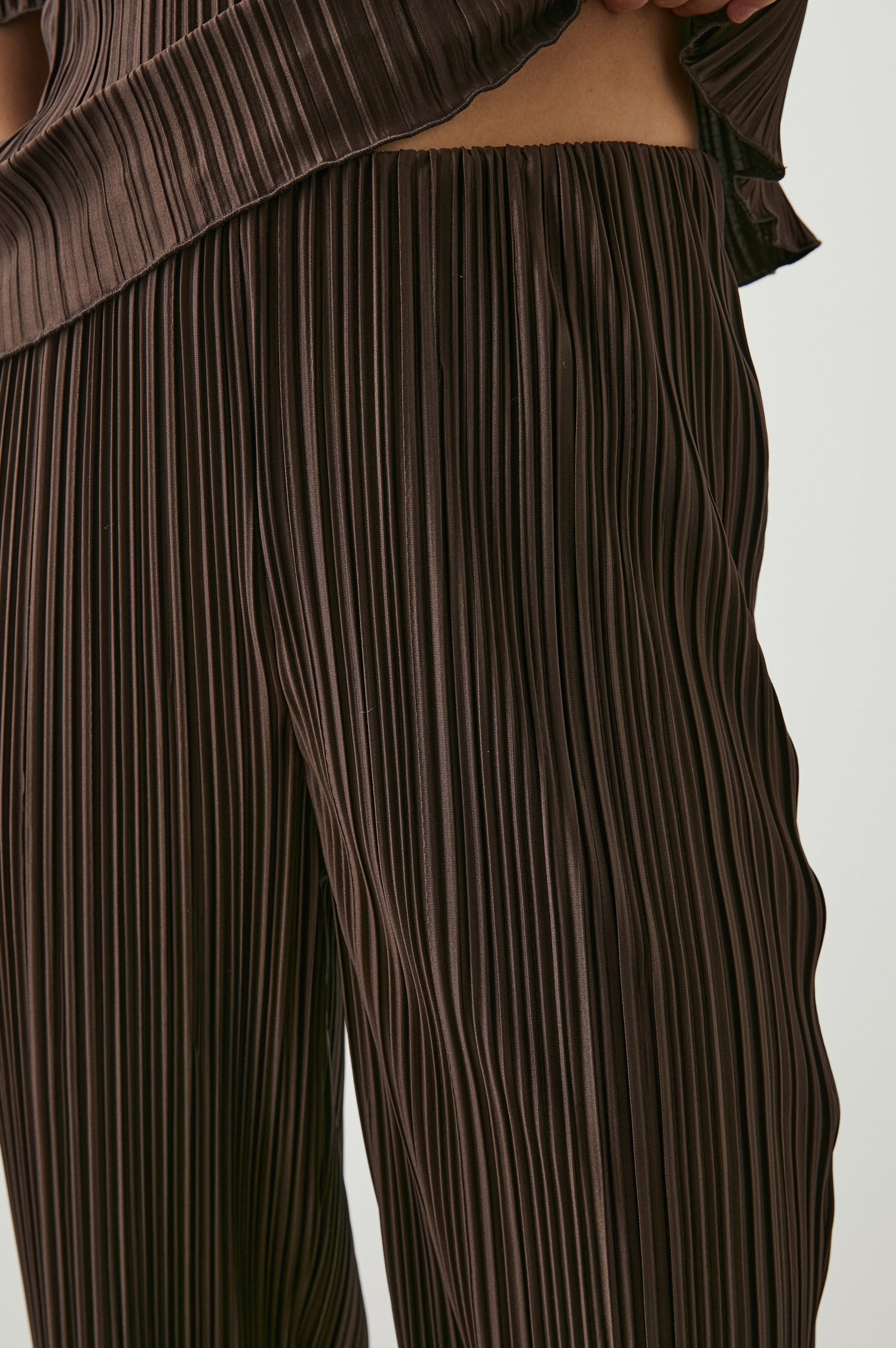 ROWAN-ESPRESSO-DETAIL
