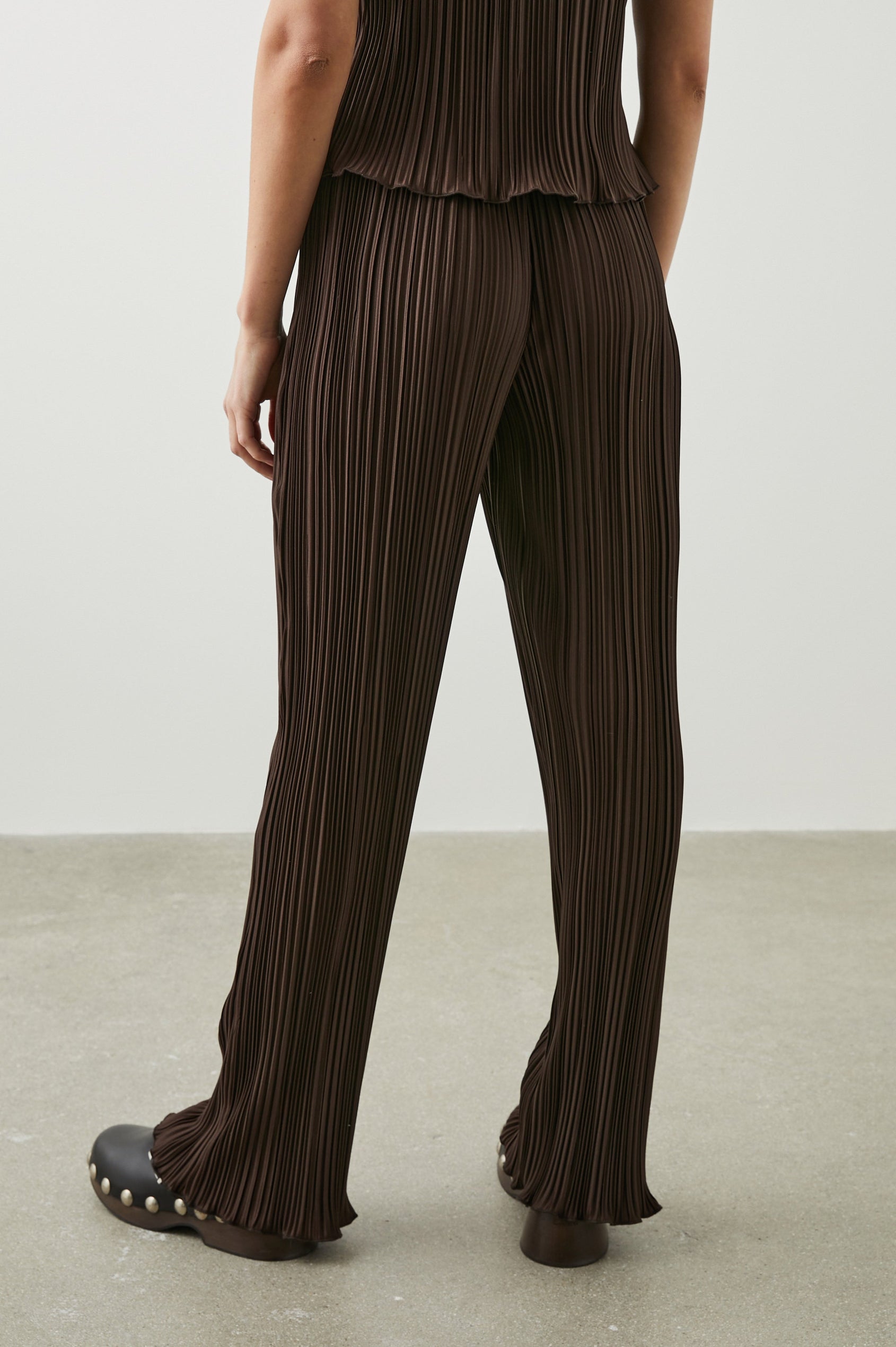ROWAN-ESPRESSO-BACK
