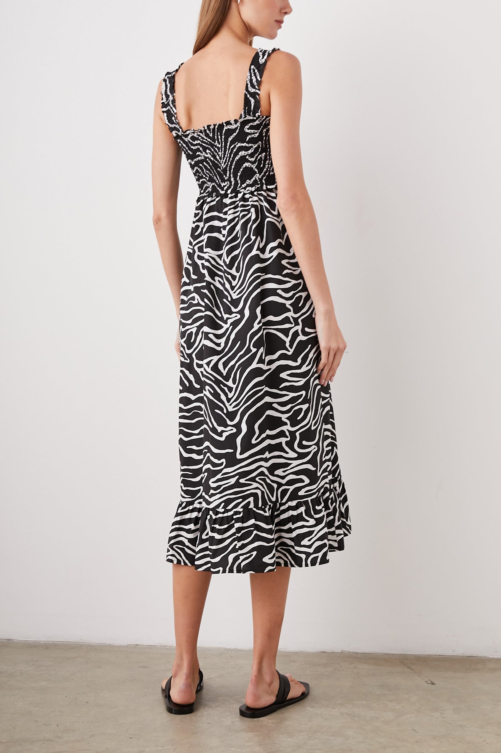 RUMI-CONTOUR-LINES-BACK