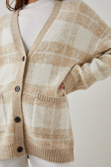 RUNI CARDIGAN IVORY SAND PLAID - DETAIL