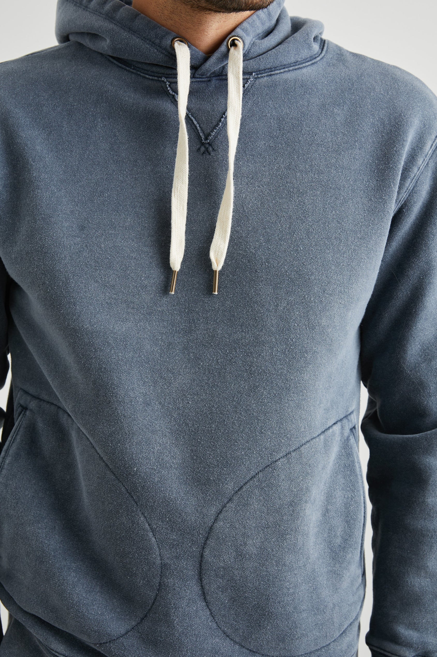 SATCHEL HOODIE SUNBLEACHED NAVY - DETAILS