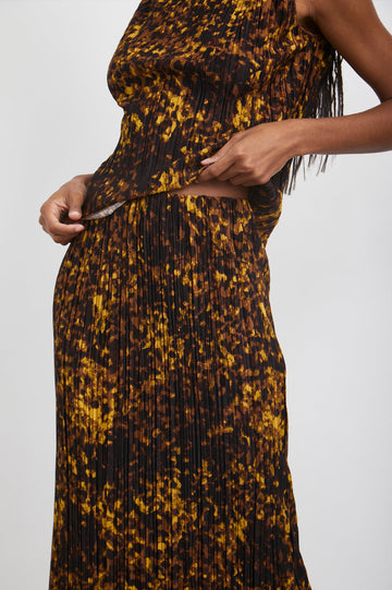 STELLA TORTOISE SHELL SKIRT-DETAIL