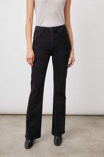 THE SUNSET - TARMAC - FRONT