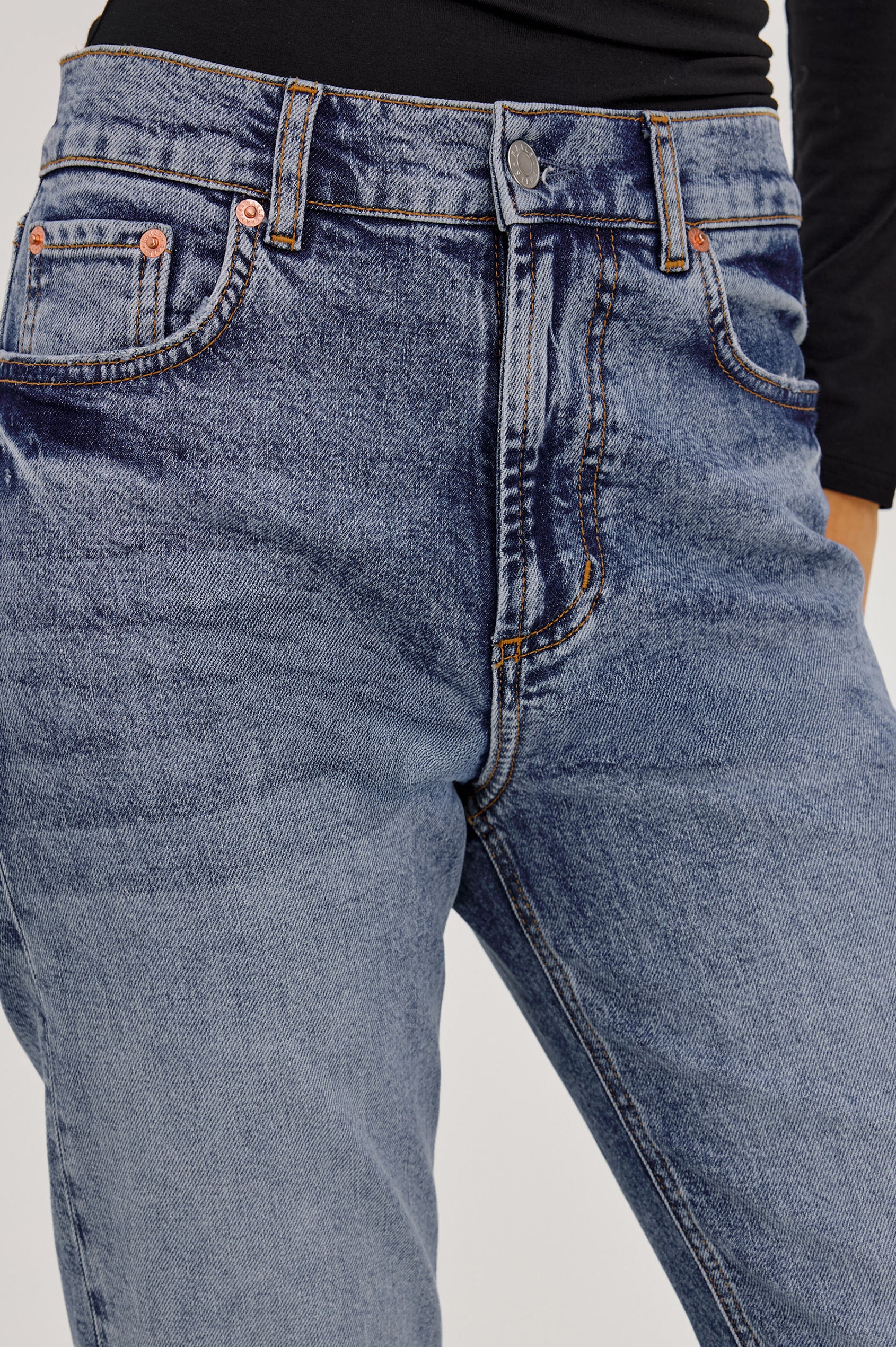 Topanga Straight Jean in Comfort-Stretch Denim With High-Rise, Distressed Knee, 5-Pockets, and Zipper Fly in Rancher Deconstructed Colorway - Lower Body Front View Featured on Model