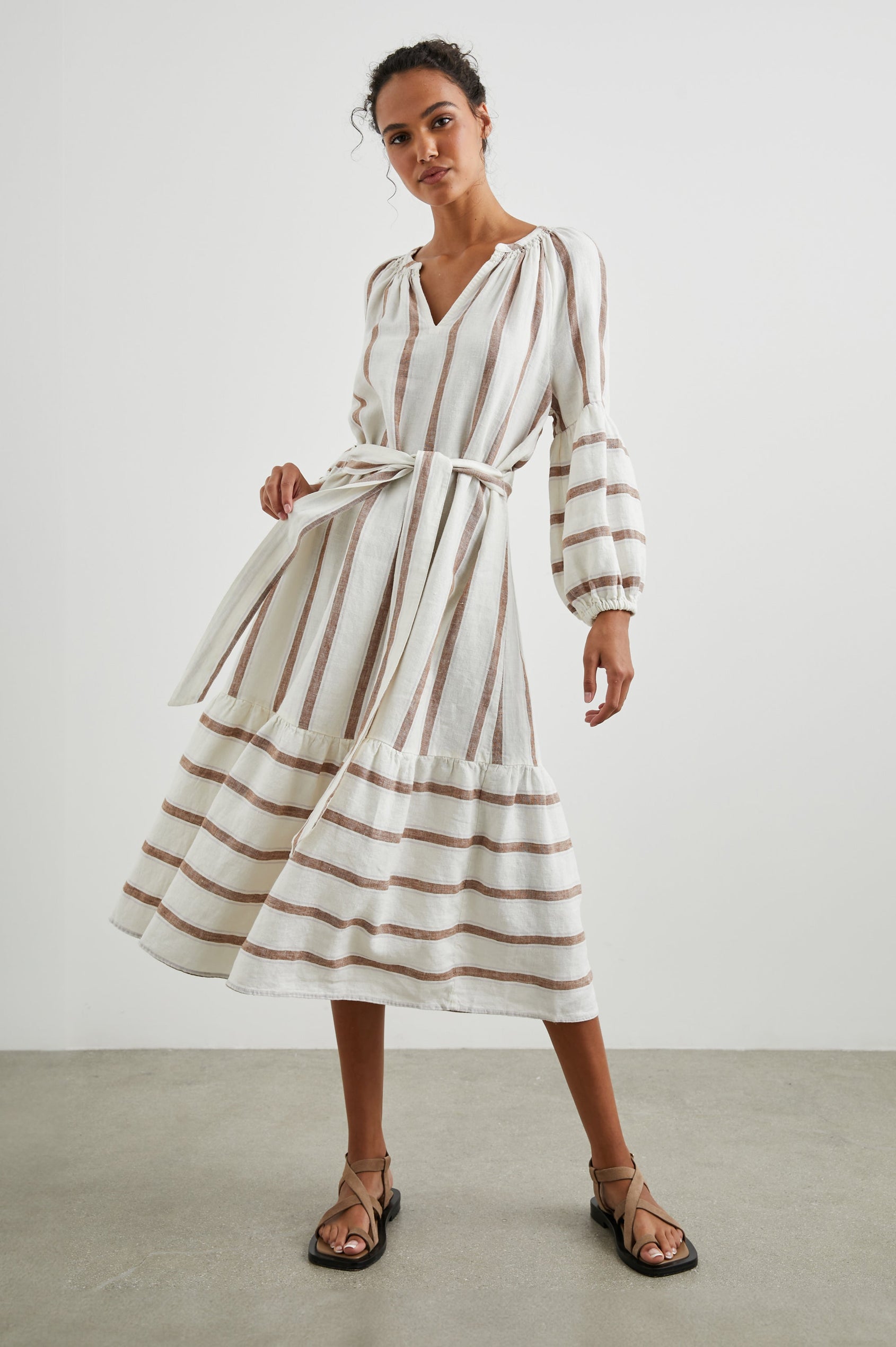 vittoria midi dress Faithfull the Brand Vittoria Midi Dress Venissa Floral Size 6 Summer Women