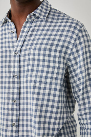 WYATT SHIRT NAVY GINGHAM MELANGE - DETAIL