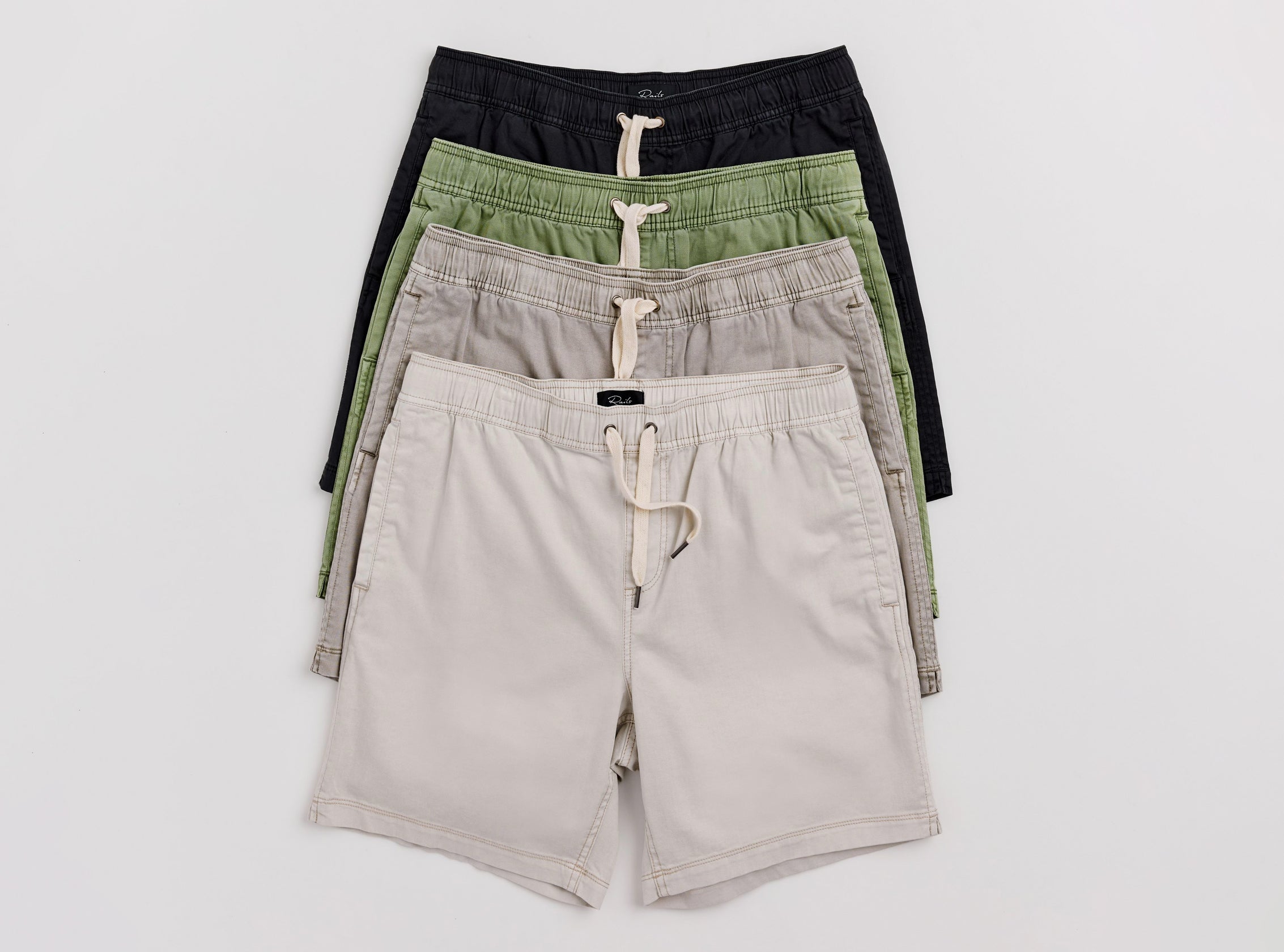 4 pairs of different color men shorts
