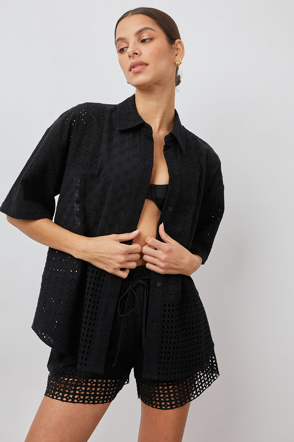 YURI BLACK EYELET MIX TOP -FRONT