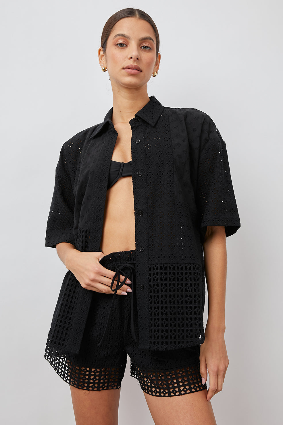 YURI BLACK EYELET MIX TOP -FRONT