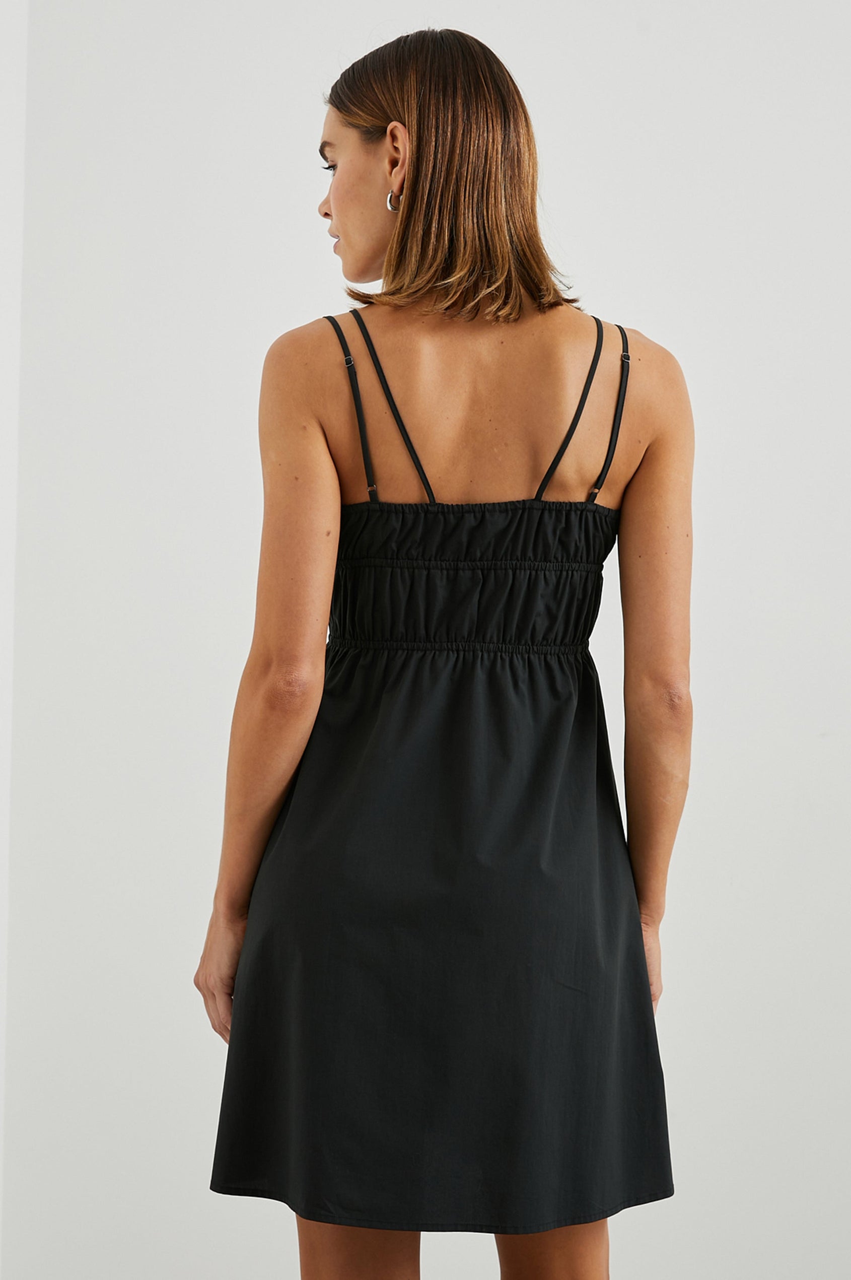 ZENDAYA-BLACK-BACK