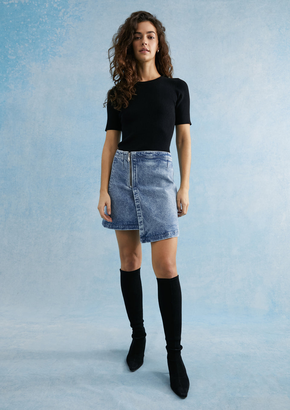 FRONT FULL BODY EDITORIAL IMAGE OF MODEL WEARING CIENEGA SKIRT