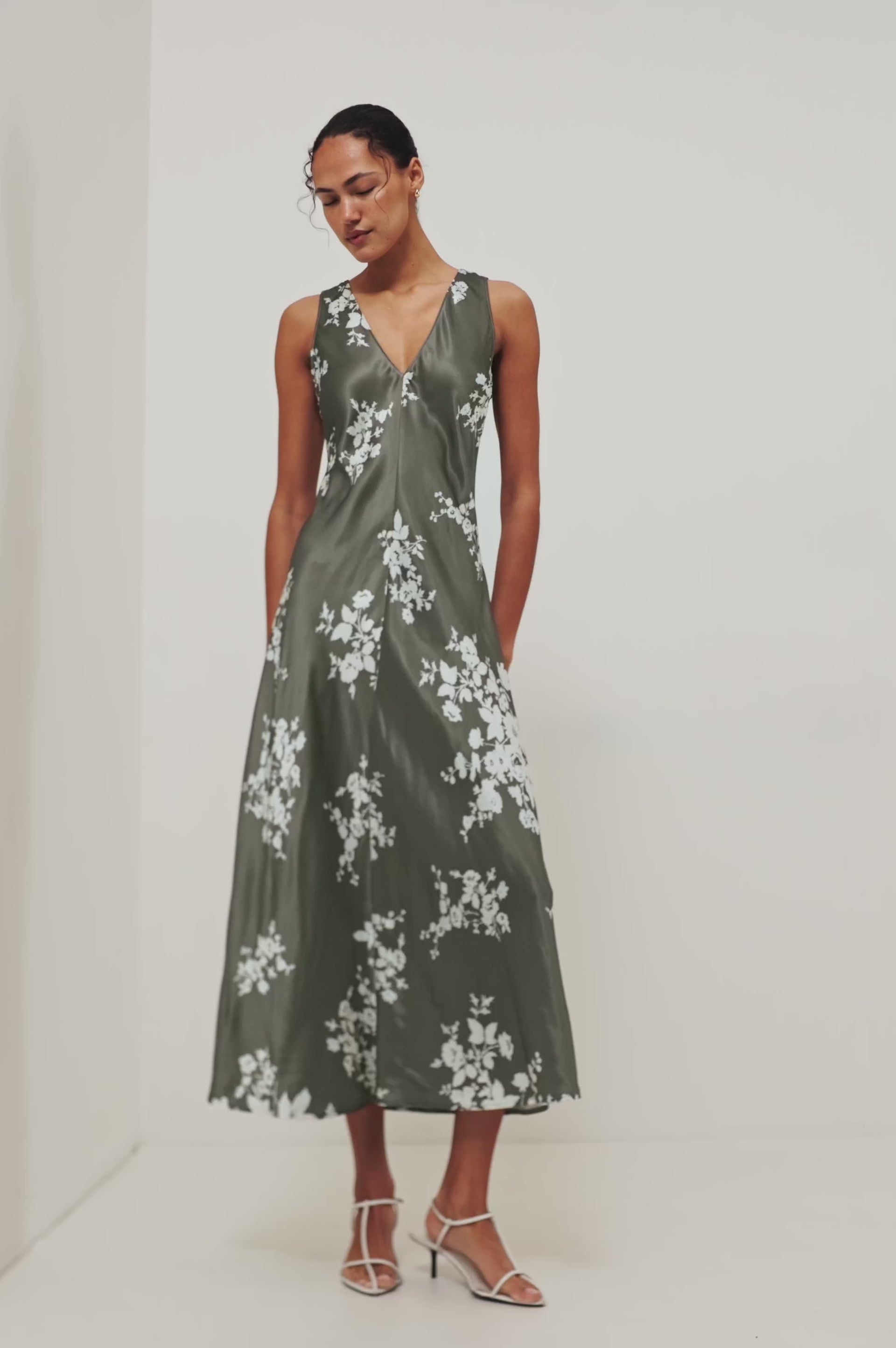 CAMELLIA-LACE-FLORAL video